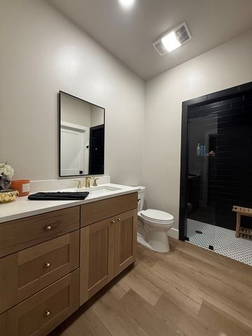 112 Independence Lane, Ingram, TX 78025