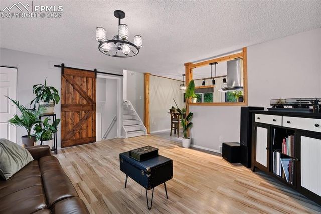 1065 N 19th Street, Colorado Springs, CO 80904