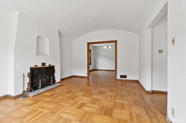 674 Rockdale Drive, San Francisco, CA 94127