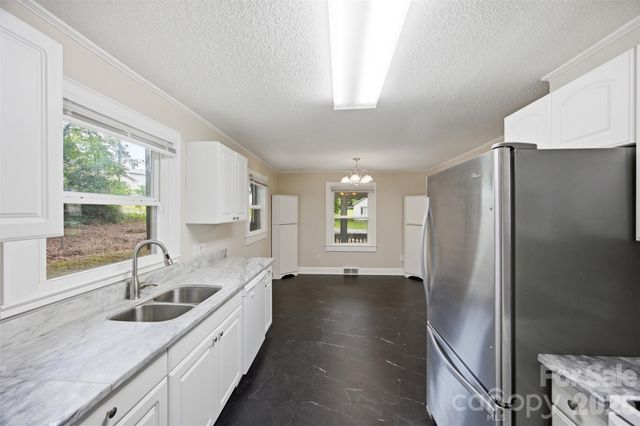 102 White Avenue, Kannapolis, NC 28081