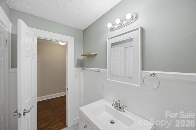 102 White Avenue, Kannapolis, NC 28081