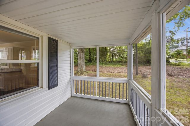 102 White Avenue, Kannapolis, NC 28081