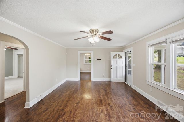 102 White Avenue, Kannapolis, NC 28081