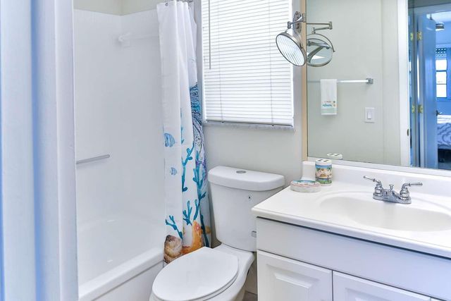 1116 Lake Terrace 207 G, Boynton Beach, FL 33426