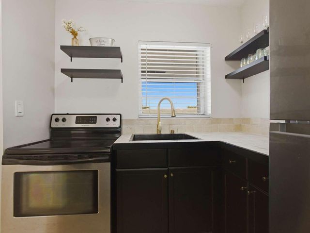 1116 Lake Terrace 207 G, Boynton Beach, FL 33426