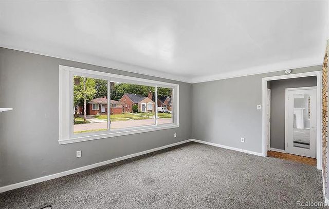 11352 Nottingham Road, Detroit, MI 48224