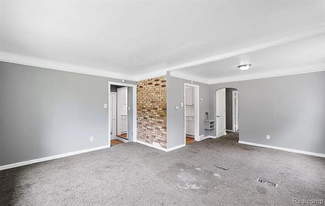 11352 Nottingham Road, Detroit, MI 48224