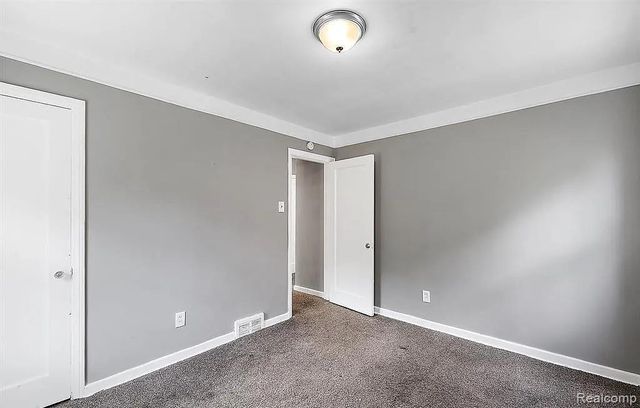 11352 Nottingham Road, Detroit, MI 48224