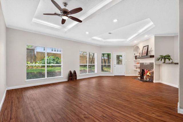 3122 Hemingway Drive, Montgomery, TX 77356