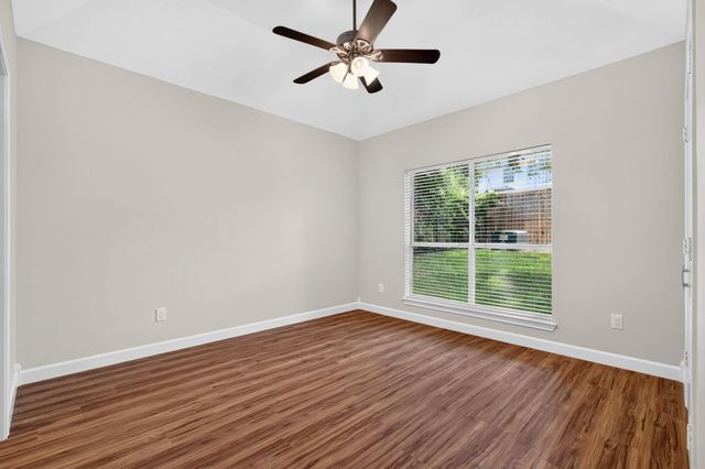 3122 Hemingway Drive, Montgomery, TX 77356