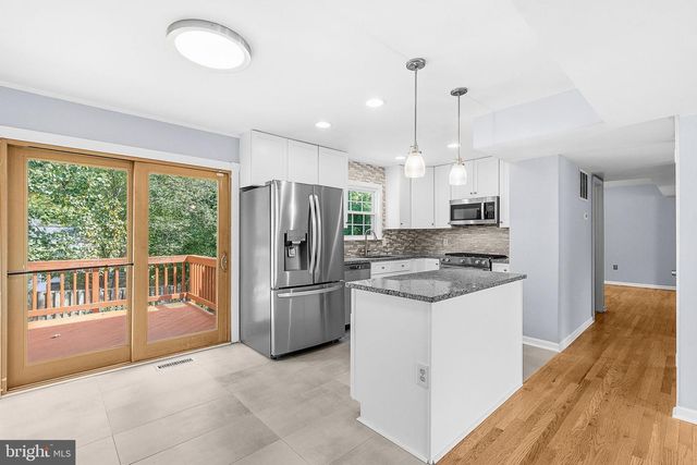 13457 ORANGEWOOD DR, Woodbridge, VA 22193