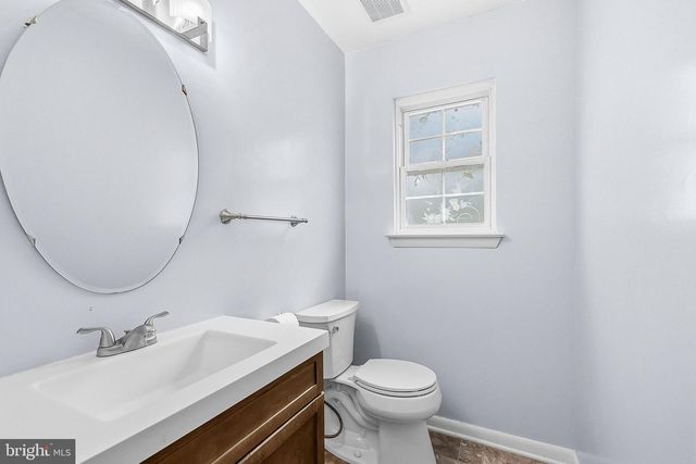 13457 ORANGEWOOD DR, Woodbridge, VA 22193