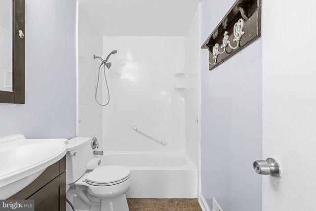 13457 ORANGEWOOD DR, Woodbridge, VA 22193