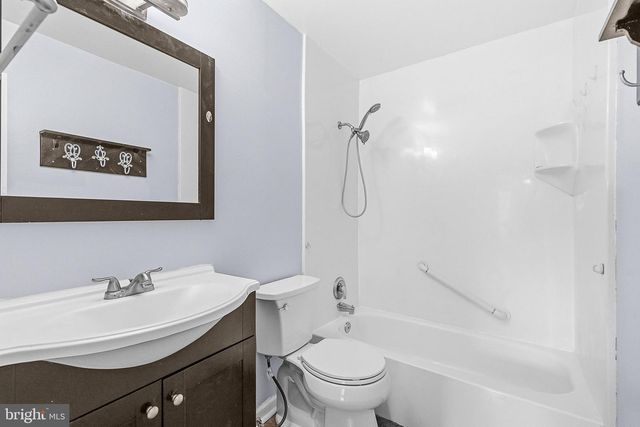13457 ORANGEWOOD DR, Woodbridge, VA 22193