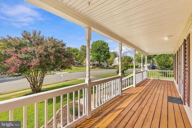 13457 ORANGEWOOD DR, Woodbridge, VA 22193