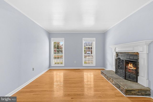 13457 ORANGEWOOD DR, Woodbridge, VA 22193