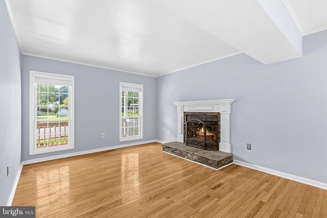 13457 ORANGEWOOD DR, Woodbridge, VA 22193