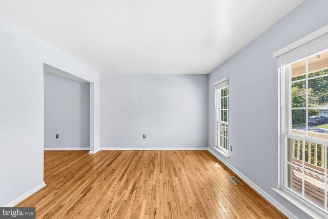 13457 ORANGEWOOD DR, Woodbridge, VA 22193