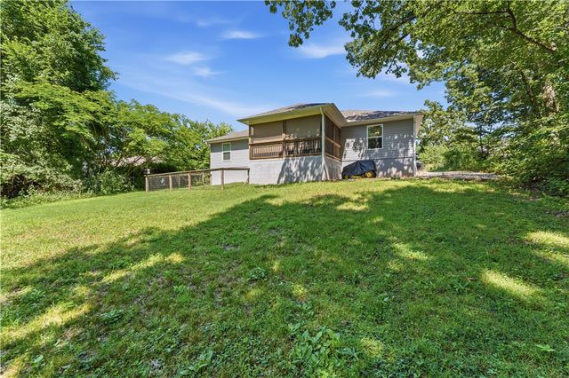 9 Hebrides Drive, Bella Vista, AR 72715