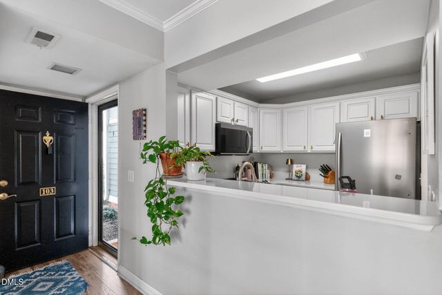 1111 Parkridge Lane 103, Raleigh, NC 27605