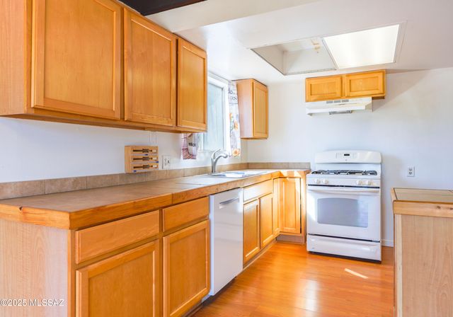 106 N Neff Place, Pearce, AZ 85625