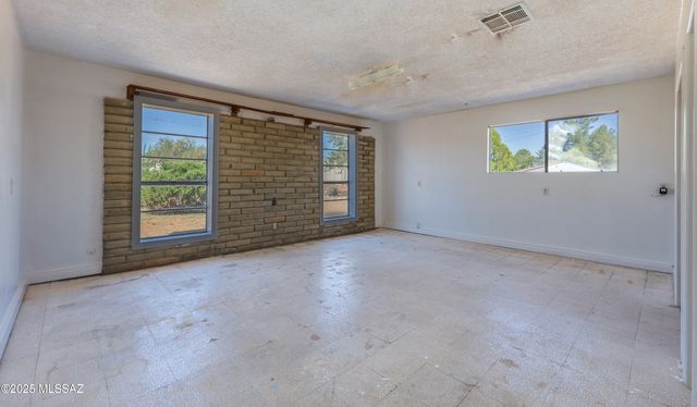 106 N Neff Place, Pearce, AZ 85625