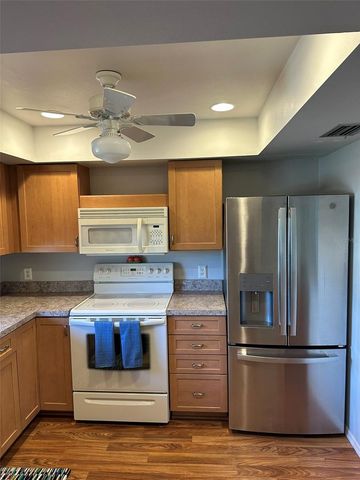 1767 LAKE PLACE 1767C, Venice, FL 34293