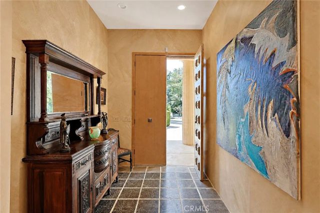 2021 W, Merced, CA 95340