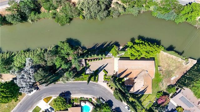 2021 W, Merced, CA 95340