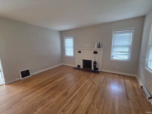 19700 Hildebrand Street, South Bend, IN 46614
