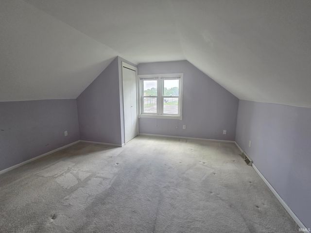 19700 Hildebrand Street, South Bend, IN 46614