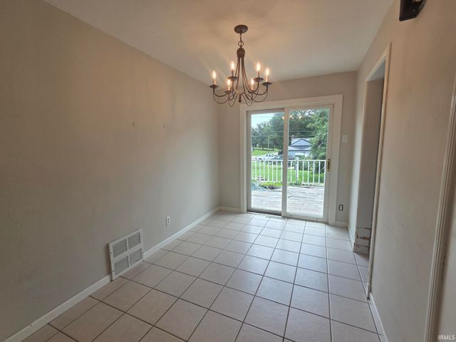 19700 Hildebrand Street, South Bend, IN 46614