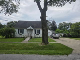 19700 Hildebrand Street, South Bend, IN 46614
