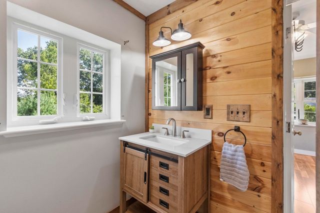 2 Reed Lane, Littleton, MA 01460