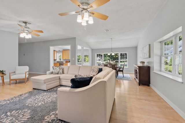 2 Reed Lane, Littleton, MA 01460
