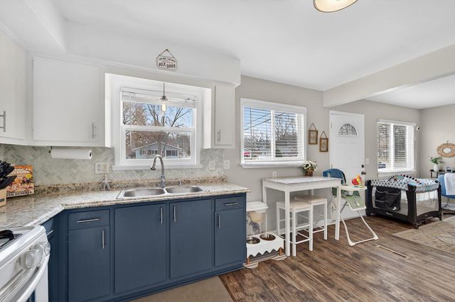 24 Oregon STREET, Racine, WI 53405