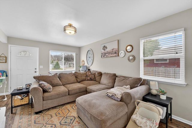 24 Oregon STREET, Racine, WI 53405