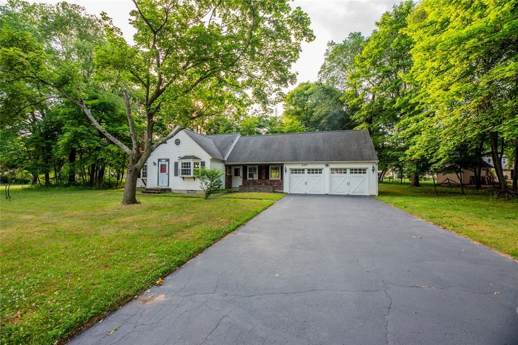 469 Covewood Boulevard, Webster, NY 14580