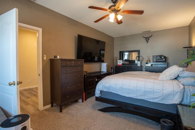 5012 Wuthering Ave, Sacramento, CA 95823