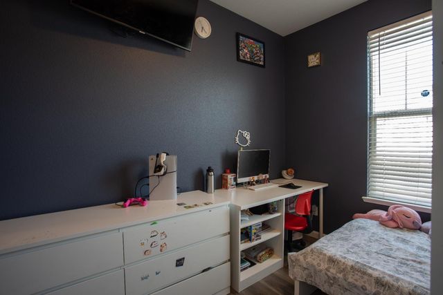 5012 Wuthering Ave, Sacramento, CA 95823