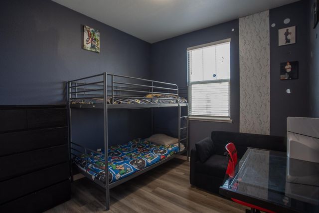 5012 Wuthering Ave, Sacramento, CA 95823