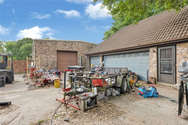 505 Oak Drive, Friendswood, TX 77546
