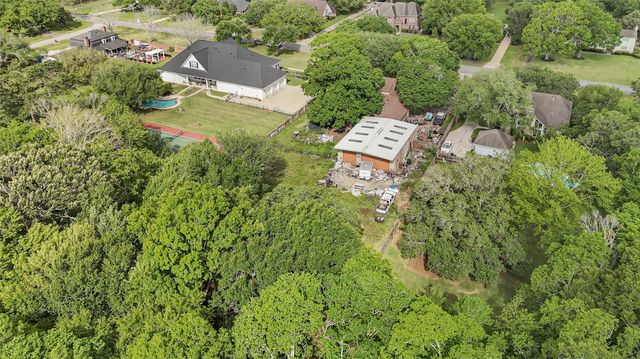 505 Oak Drive, Friendswood, TX 77546