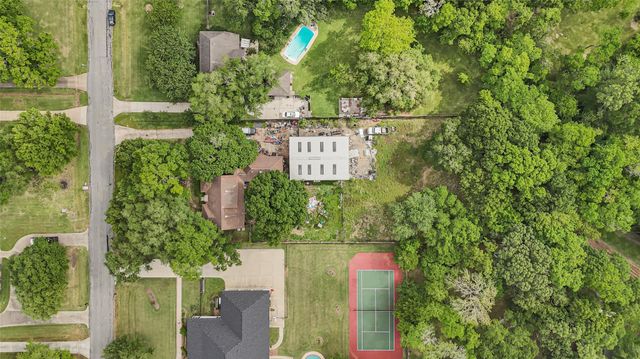 505 Oak Drive, Friendswood, TX 77546
