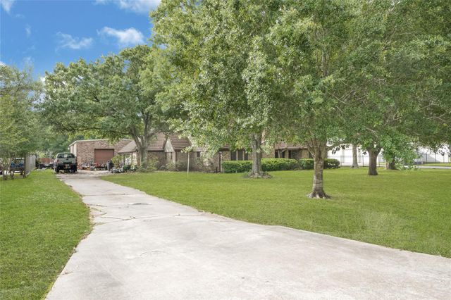 505 Oak Drive, Friendswood, TX 77546