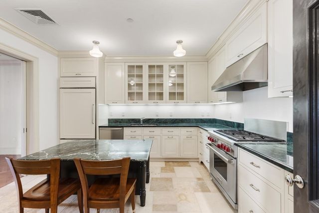 20 Beacon Street 4, Boston, MA 02108