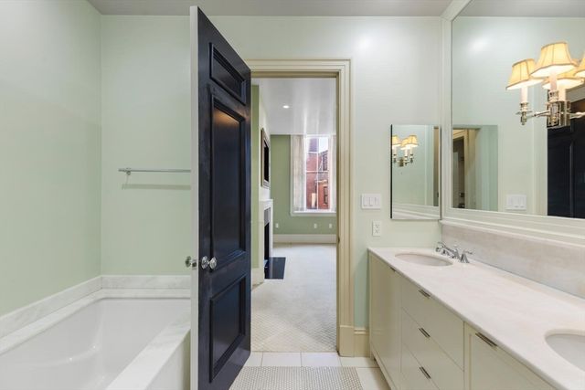 20 Beacon Street 4, Boston, MA 02108