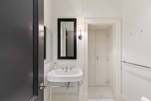 20 Beacon Street 4, Boston, MA 02108