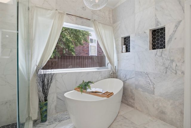 1500 Travis Circle S, Irving, TX 75038