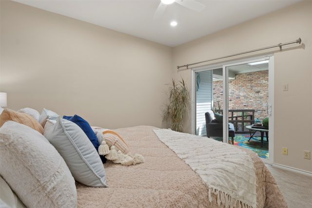 1500 Travis Circle S, Irving, TX 75038